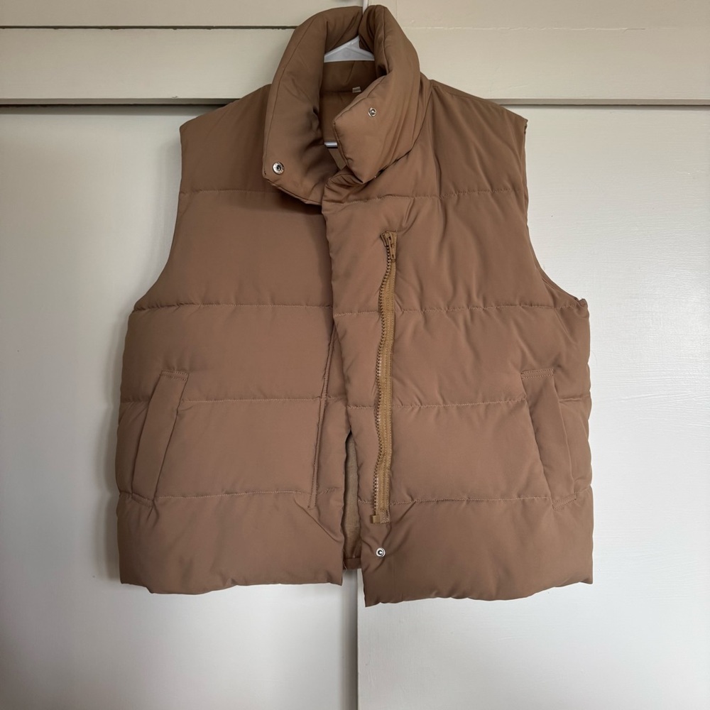 Women’s Tan Puffer Vest